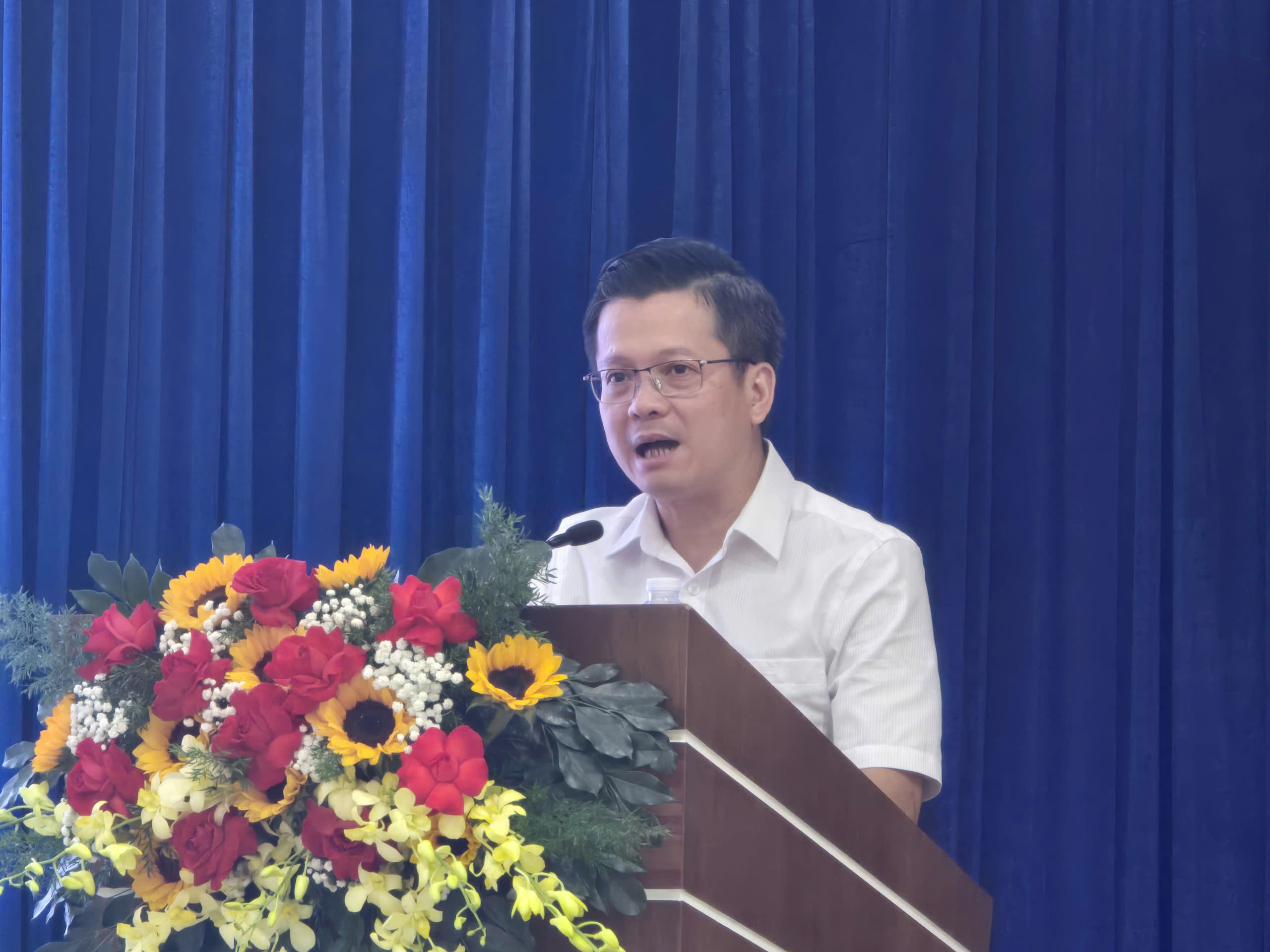Có ngày cao điểm, nhu cầu điện tăng thêm bằng công suất hai nhà máy thủy điện lớn cộng lại- Ảnh 1. Có ngày cao điểm, nhu cầu điện tăng thêm bằng công suất hai nhà máy thủy điện lớn cộng lại- Ảnh 1.