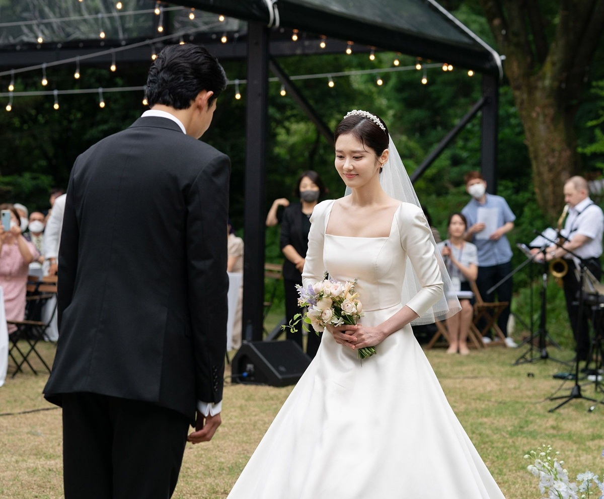 Jang Nara tiết lộ áp lực khi bị gắn mác "mỹ nhân không tuổi" - Ảnh 2.