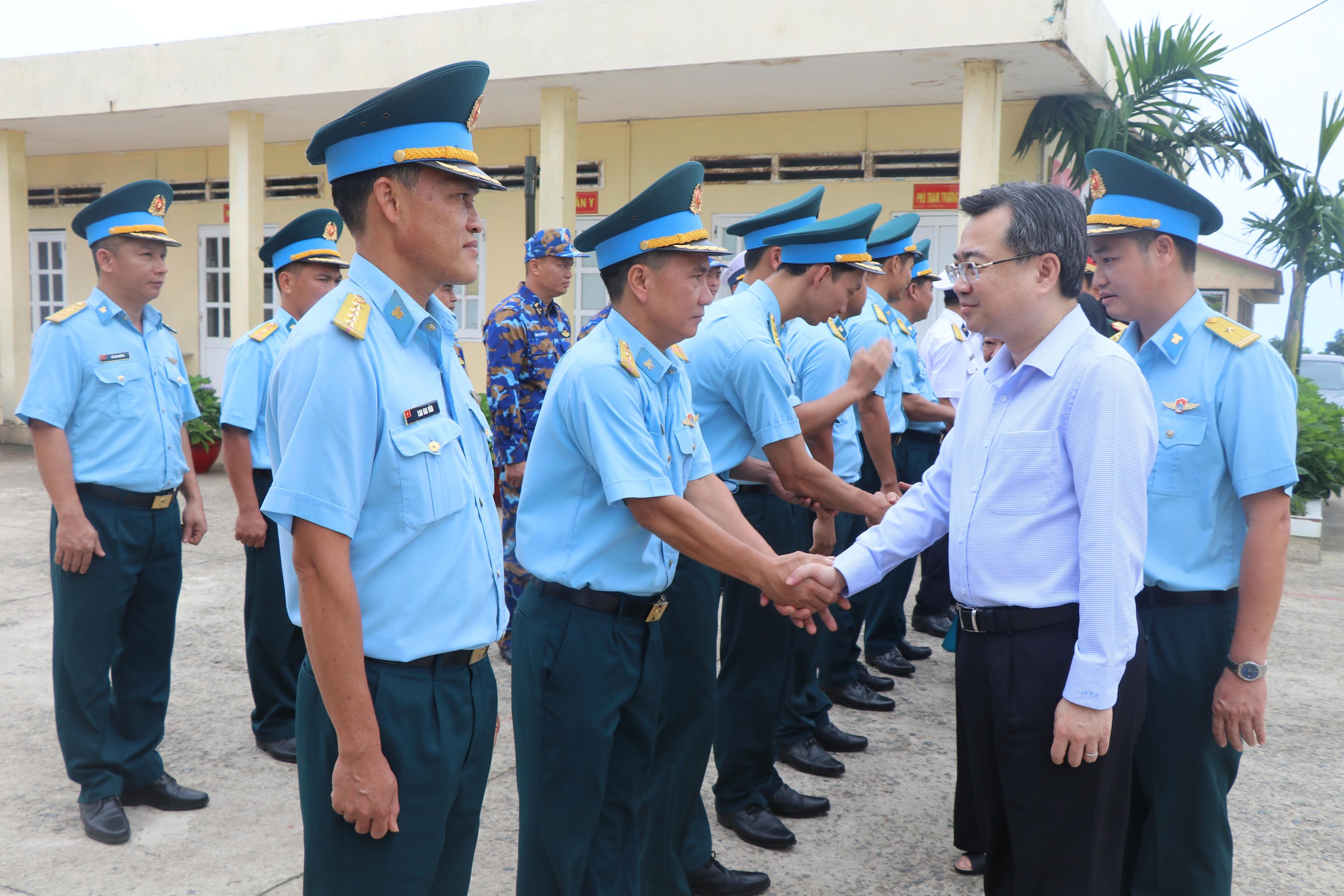Lãnh đạo Tp.HCM thăm, tri ân các gia đình chính sách- Ảnh 4.