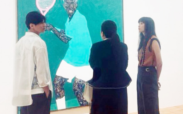 Tài tử Won Bin lần đầu lộ diện cùng vợ sau 15 năm "ở ẩn" không đóng phim- Ảnh 1. Tài tử Won Bin lần đầu lộ diện cùng vợ sau 15 năm "ở ẩn" không đóng phim- Ảnh 1.