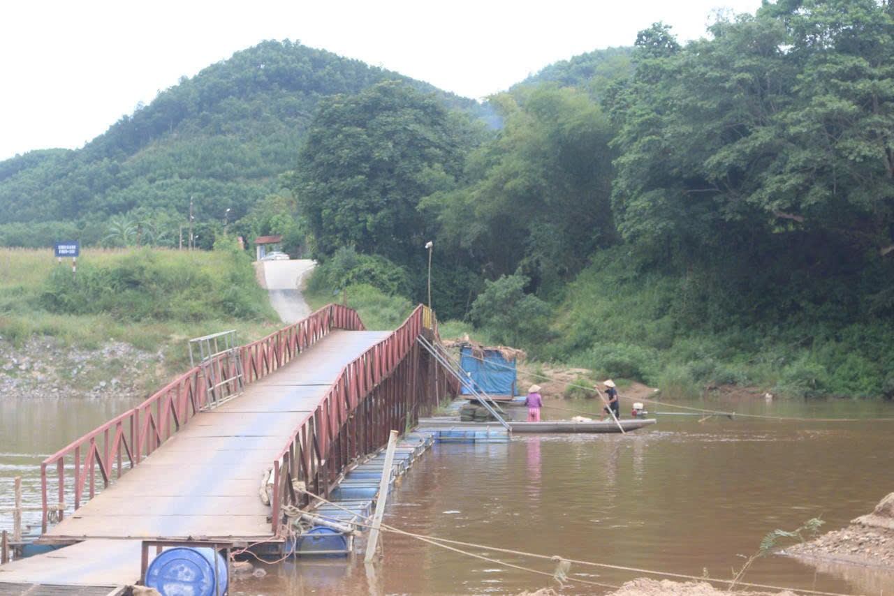 Thấp thỏm những cây cầu yếu trước mùa mưa bão cận kề- Ảnh 4. Thấp thỏm những cây cầu yếu trước mùa mưa bão cận kề- Ảnh 4.