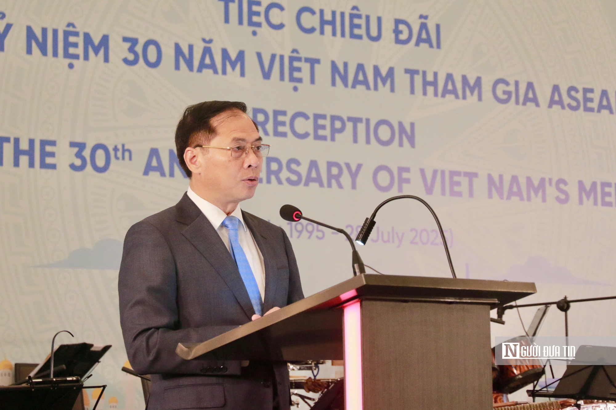 Tiệc chiêu đãi kỷ niệm 30 năm Việt Nam gia nhập ASEAN- Ảnh 3. Tiệc chiêu đãi kỷ niệm 30 năm Việt Nam gia nhập ASEAN- Ảnh 3.