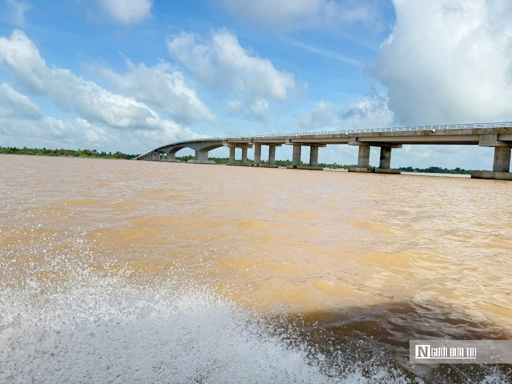 Thông xe cầu Đại Ngãi 2, rút ngắn 80km từ Cà Mau, Cần Thơ về Tp.HCM- Ảnh 1. Thông xe cầu Đại Ngãi 2, rút ngắn 80km từ Cà Mau, Cần Thơ về Tp.HCM- Ảnh 1.