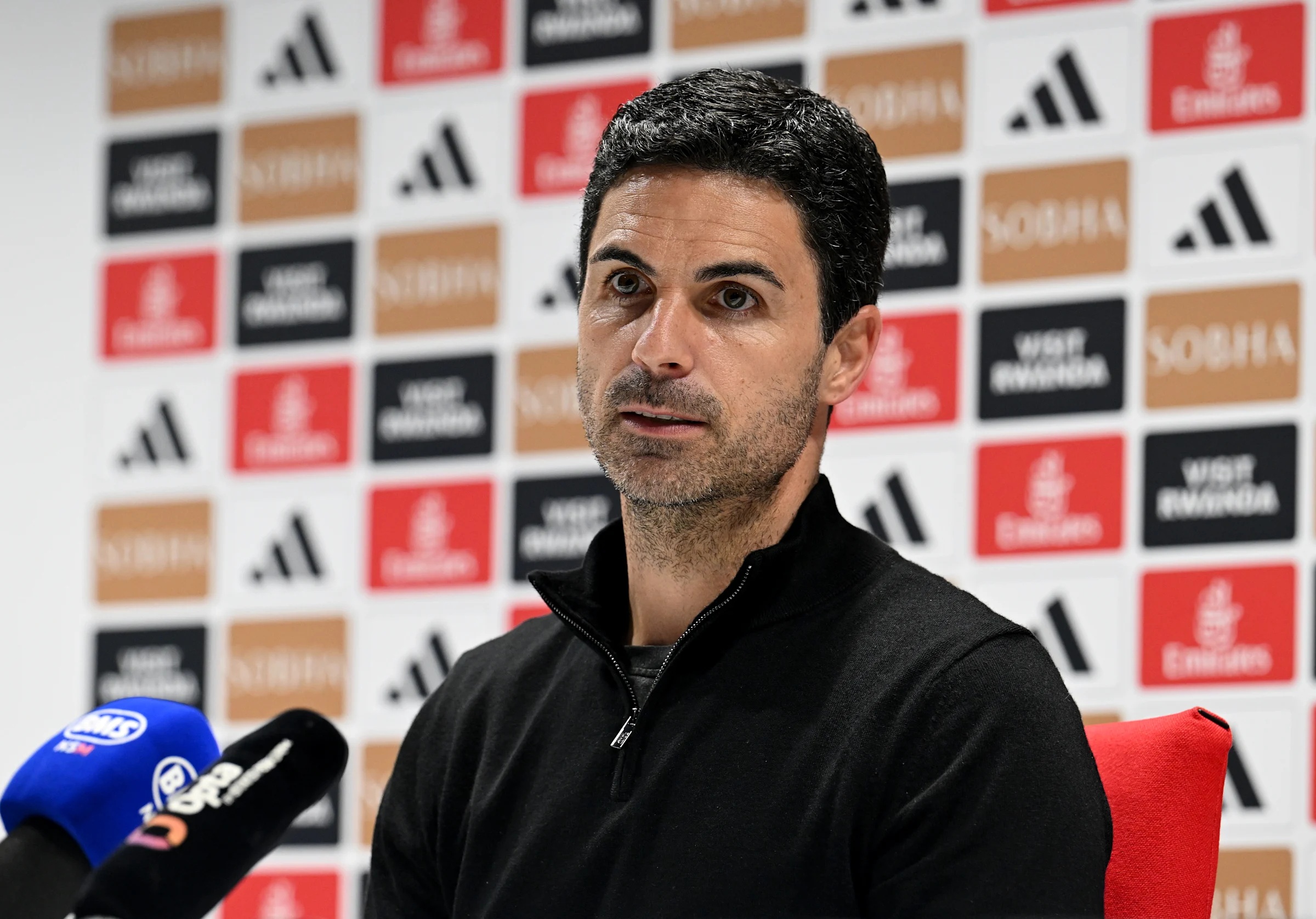 HLV Mikel Arteta đang tìm kiếm một tiền đạo có thể đưa Arsenal lên một tầm cao mới trong cuộc đua danh hiệu mùa tới. (Ảnh: Getty Images)