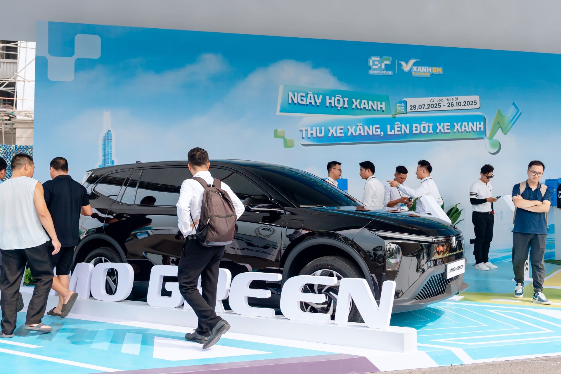 “Ngày hội xanh” đổ bộ Hà Nội: Đổi xe xăng lấy xe điện nhận ưu đãi khủng, tài xế dịch vụ hưởng lợi chưa từng có - Ảnh 2.
