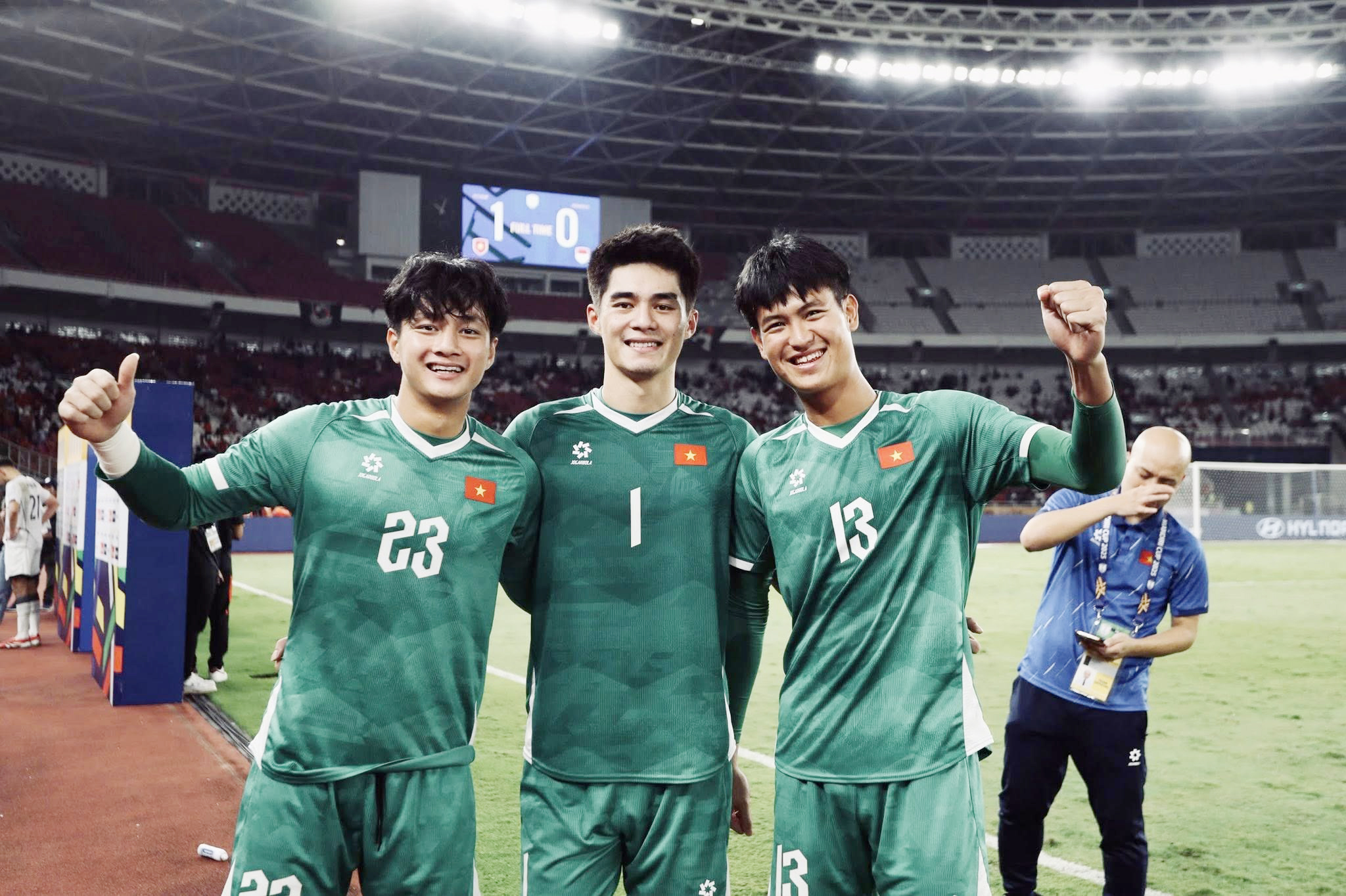 Visual điển trai của thủ môn Trần Trung Kiên - người hùng của U23 Việt Nam - Ảnh 6.