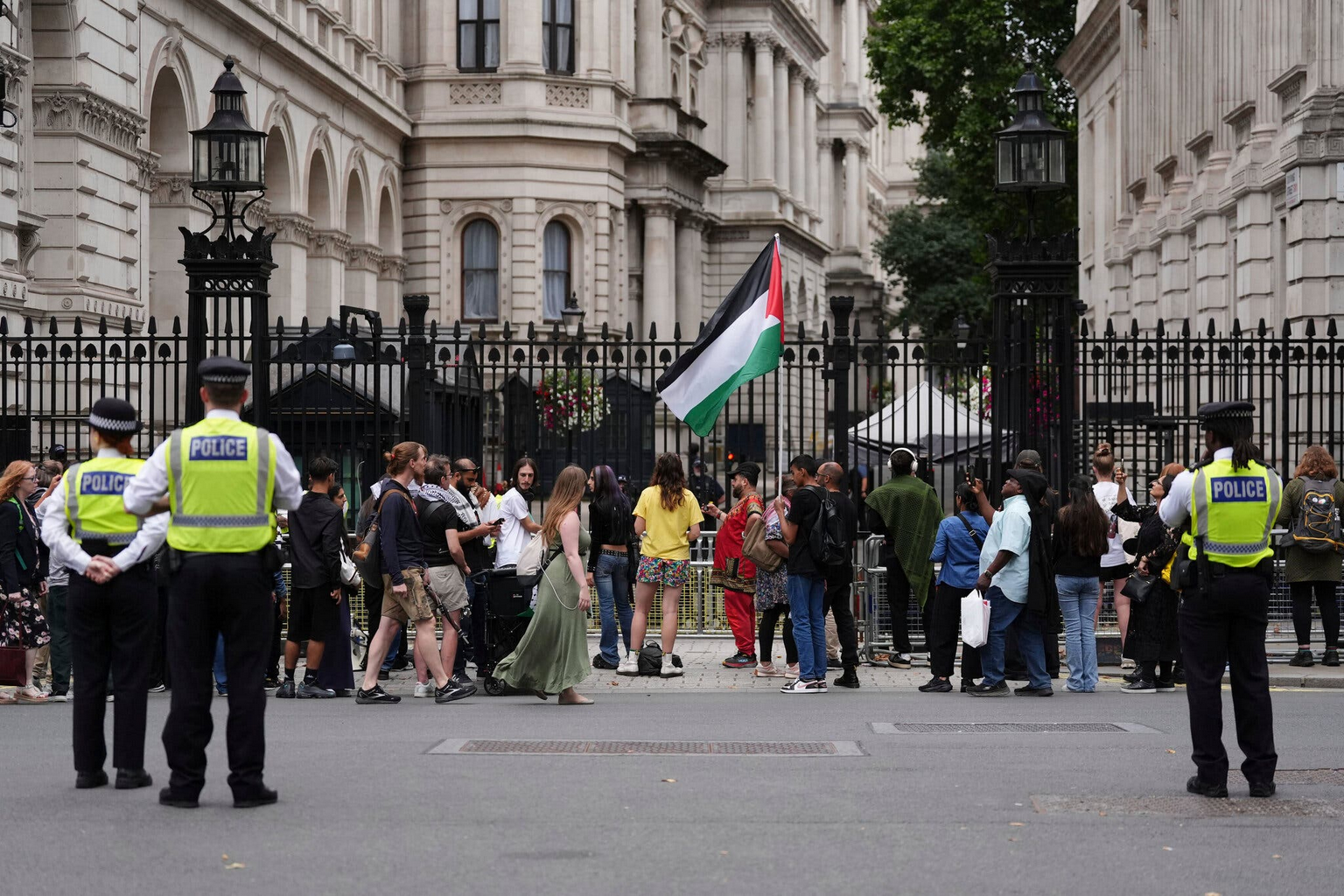 Anh sẽ công nhận nhà nước Palestine trong tháng 9 nếu Israel và Hamas không ký kết thoả thuận ngừng bắn - Ảnh 2.