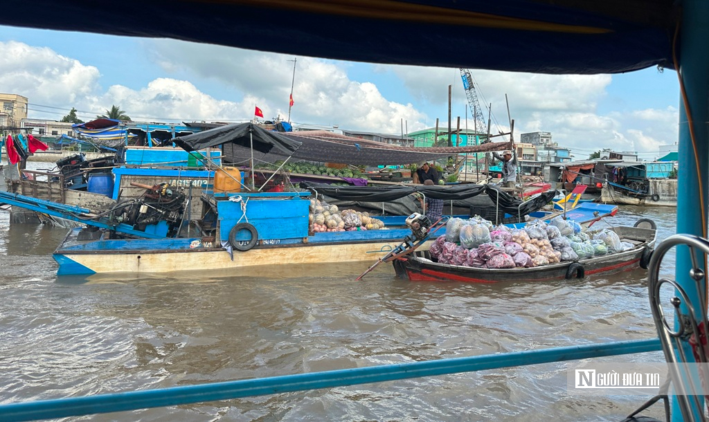 Chợ nổi miền Tây: Từ “bảo tàng sống” đến nỗi lo mai một trong thời hiện đại- Ảnh 1. Chợ nổi miền Tây: Từ “bảo tàng sống” đến nỗi lo mai một trong thời hiện đại- Ảnh 1.