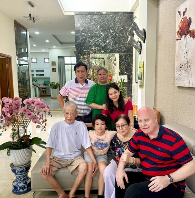 Nữ ca sĩ hàng đầu của làng nhạc Việt, tuổi 48 sống trọn khoảnh khắc bình yên bên chồng Tây - Ảnh 13.