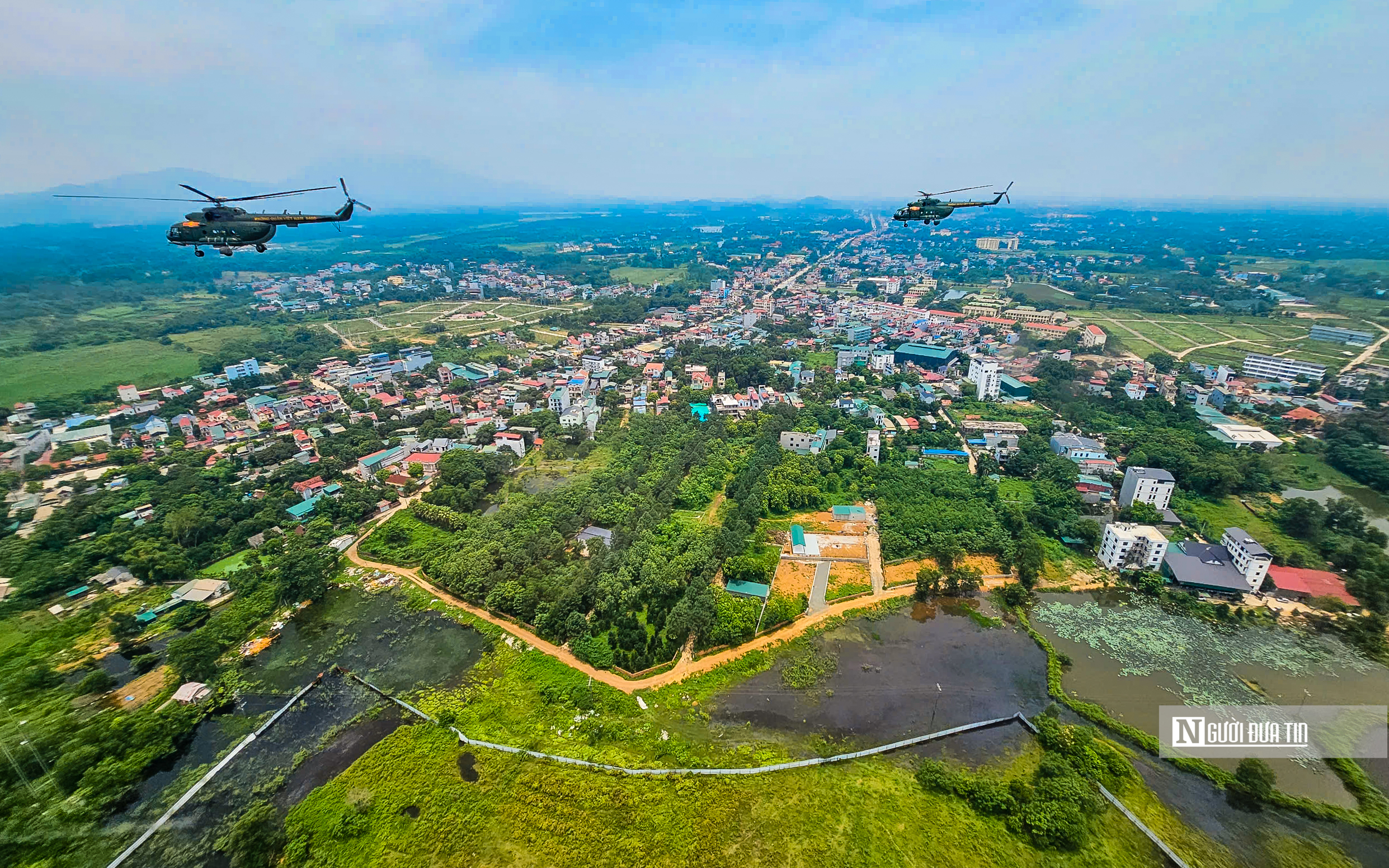 Ngắm nhìn đội hình trực thăng luyện tập trên bầu trời Hà Nội- Ảnh 13.
