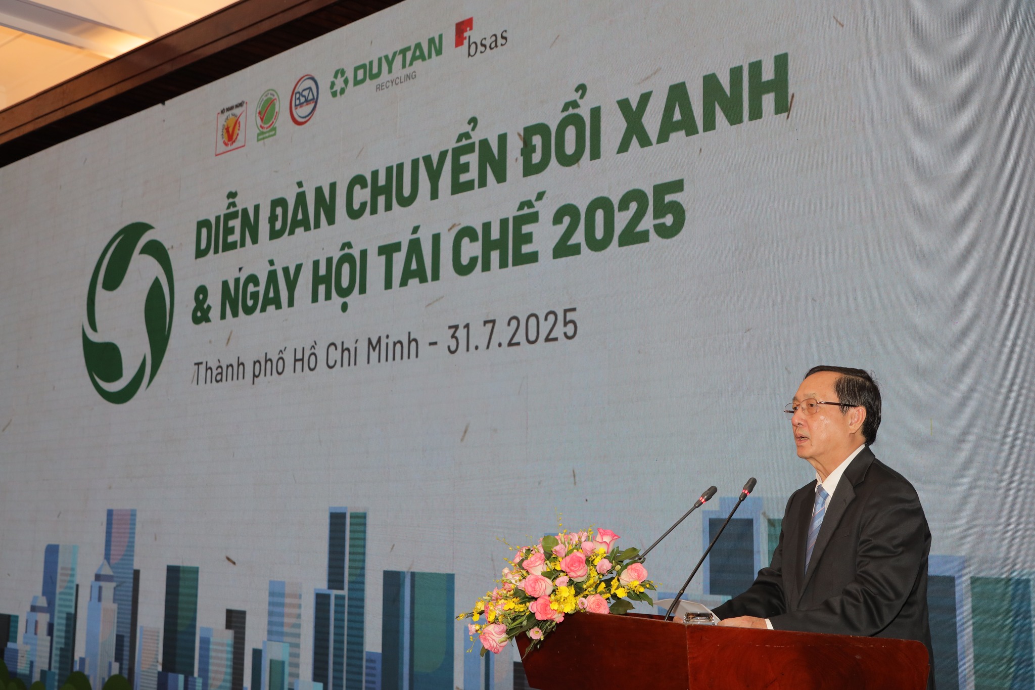 Tp.HCM thúc đẩy chuyển đổi xanh đặt doanh nghiệp tư nhân là trụ cột, thể chế cần đột phá- Ảnh 3. Tp.HCM thúc đẩy chuyển đổi xanh đặt doanh nghiệp tư nhân là trụ cột, thể chế cần đột phá- Ảnh 3.