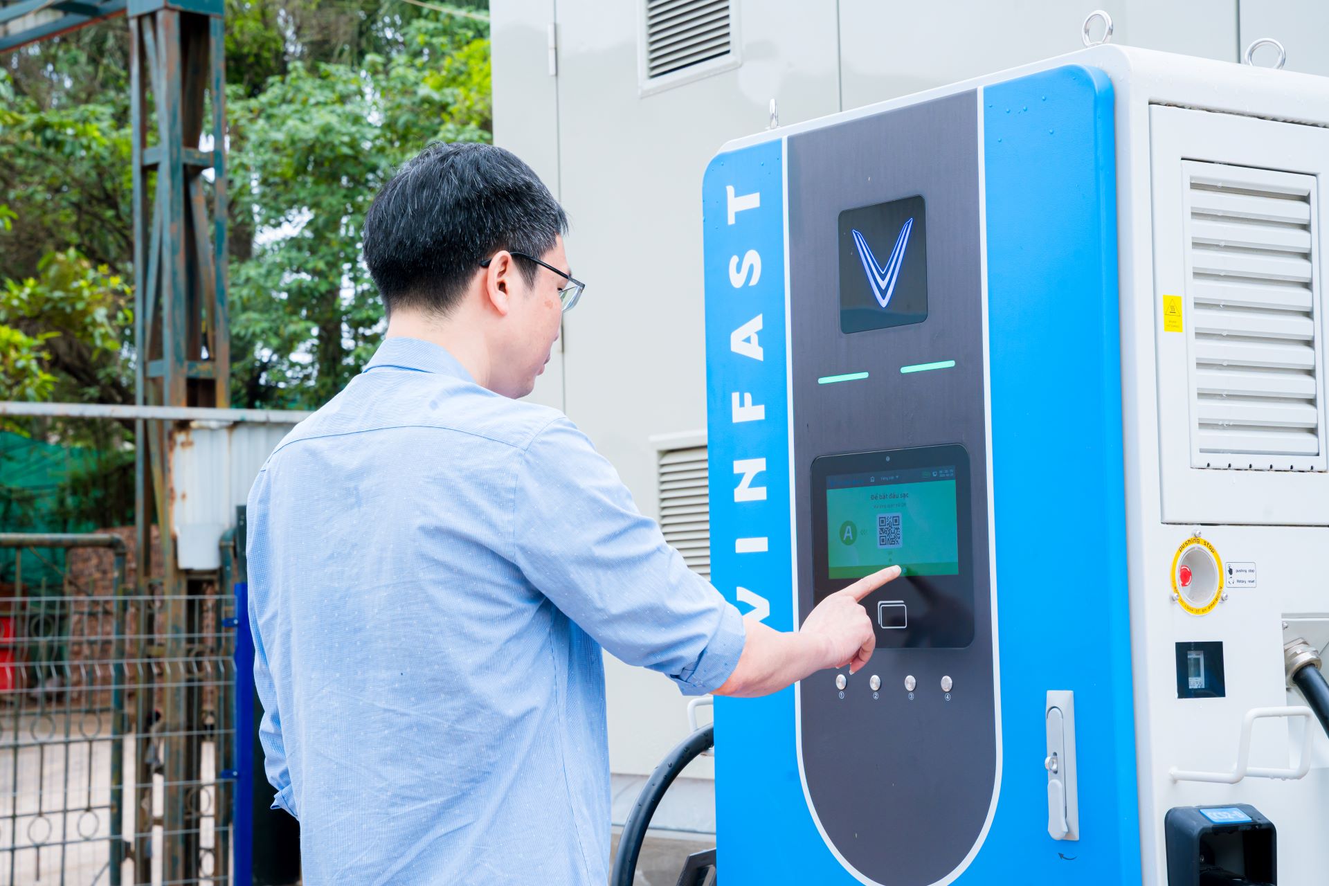 Bắt sóng xe điện sớm, chủ trạm sạc nhượng quyền chia sẻ cách đầu tư trăm tỷ “không lo lỗ” cùng V-Green- Ảnh 3. Bắt sóng xe điện sớm, chủ trạm sạc nhượng quyền chia sẻ cách đầu tư trăm tỷ “không lo lỗ” cùng V-Green- Ảnh 3.