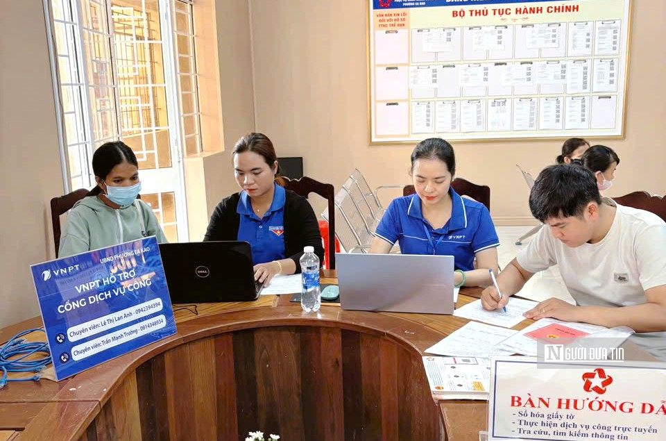“Cánh tay đắc lực” hỗ trợ vận hành chính quyền 2 cấp ở Đắk Lắk- Ảnh 1. “Cánh tay đắc lực” hỗ trợ vận hành chính quyền 2 cấp ở Đắk Lắk- Ảnh 1.