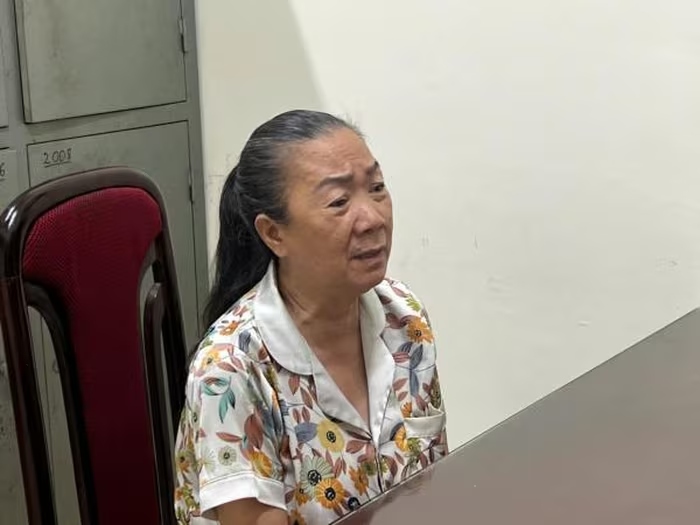 Giang hồ cộm cán Hạnh 'sự' bị bắt- Ảnh 1. Giang hồ cộm cán Hạnh 'sự' bị bắt- Ảnh 1.
