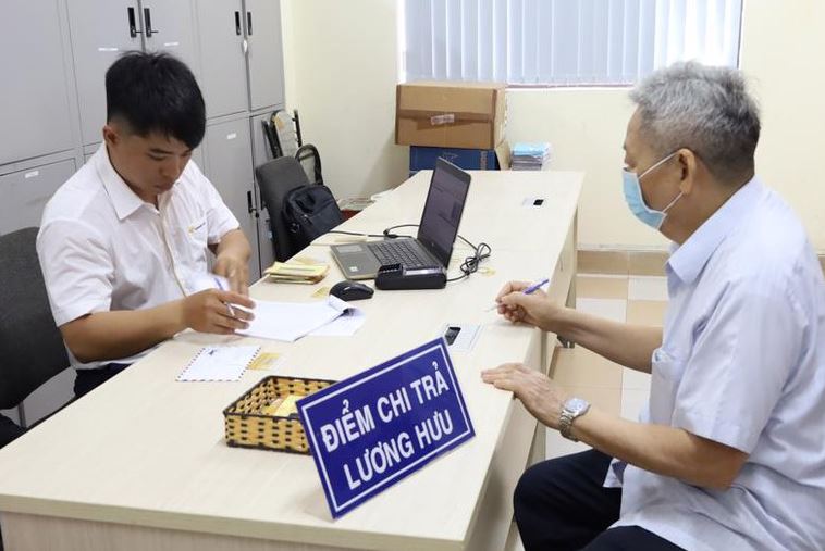Nhận lương hưu, trợ cấp qua ATM, có phải đóng thuế thu nhập cá nhân?- Ảnh 1. Nhận lương hưu, trợ cấp qua ATM, có phải đóng thuế thu nhập cá nhân?- Ảnh 1.
