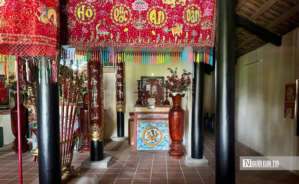 Chiêm ngưỡng ngôi đình “độc nhất vô nhị” nằm trọn trong lòng cây bồ đề cổ thụ- Ảnh 5.