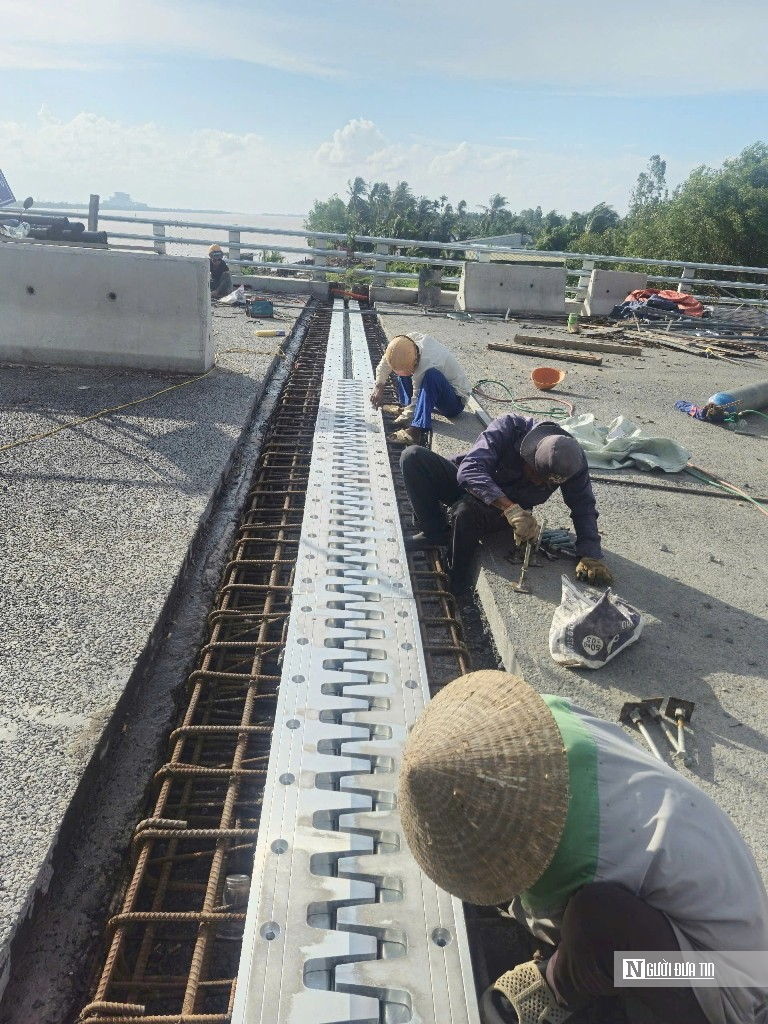 Gần 600 công nhân chạy đua tiến độ trên dự án cầu dây văng Đại Ngãi- Ảnh 5. Gần 600 công nhân chạy đua tiến độ trên dự án cầu dây văng Đại Ngãi- Ảnh 5.