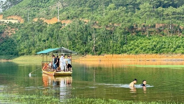 Đôi vợ chồng trẻ tử vong thương tâm- Ảnh 2. Đôi vợ chồng trẻ tử vong thương tâm- Ảnh 2.