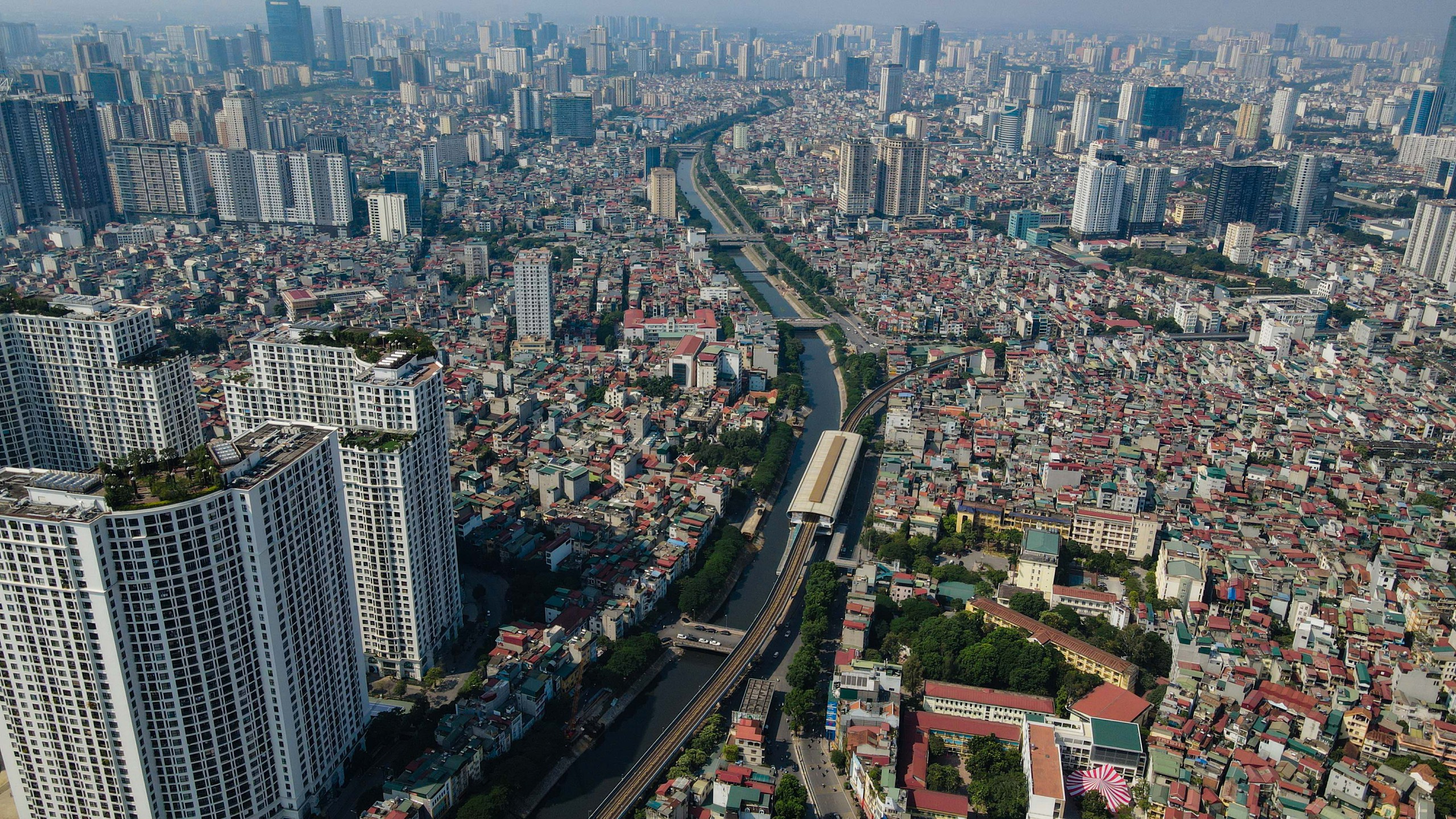 Tiến độ "thay áo mới" bờ sông Tô Lịch đến nay ra sao?- Ảnh 1. Tiến độ "thay áo mới" bờ sông Tô Lịch đến nay ra sao?- Ảnh 1.
