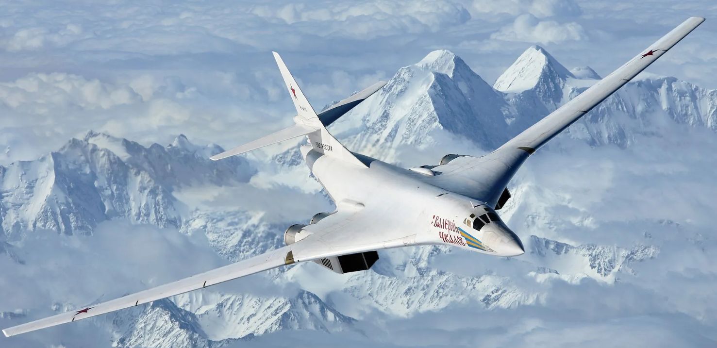 Kế hoạch đưa “Thiên nga trắng” Tu-160M tới nước châu Á vấp phải “đá tảng”- Ảnh 1. Kế hoạch đưa “Thiên nga trắng” Tu-160M tới nước châu Á vấp phải “đá tảng”- Ảnh 1.