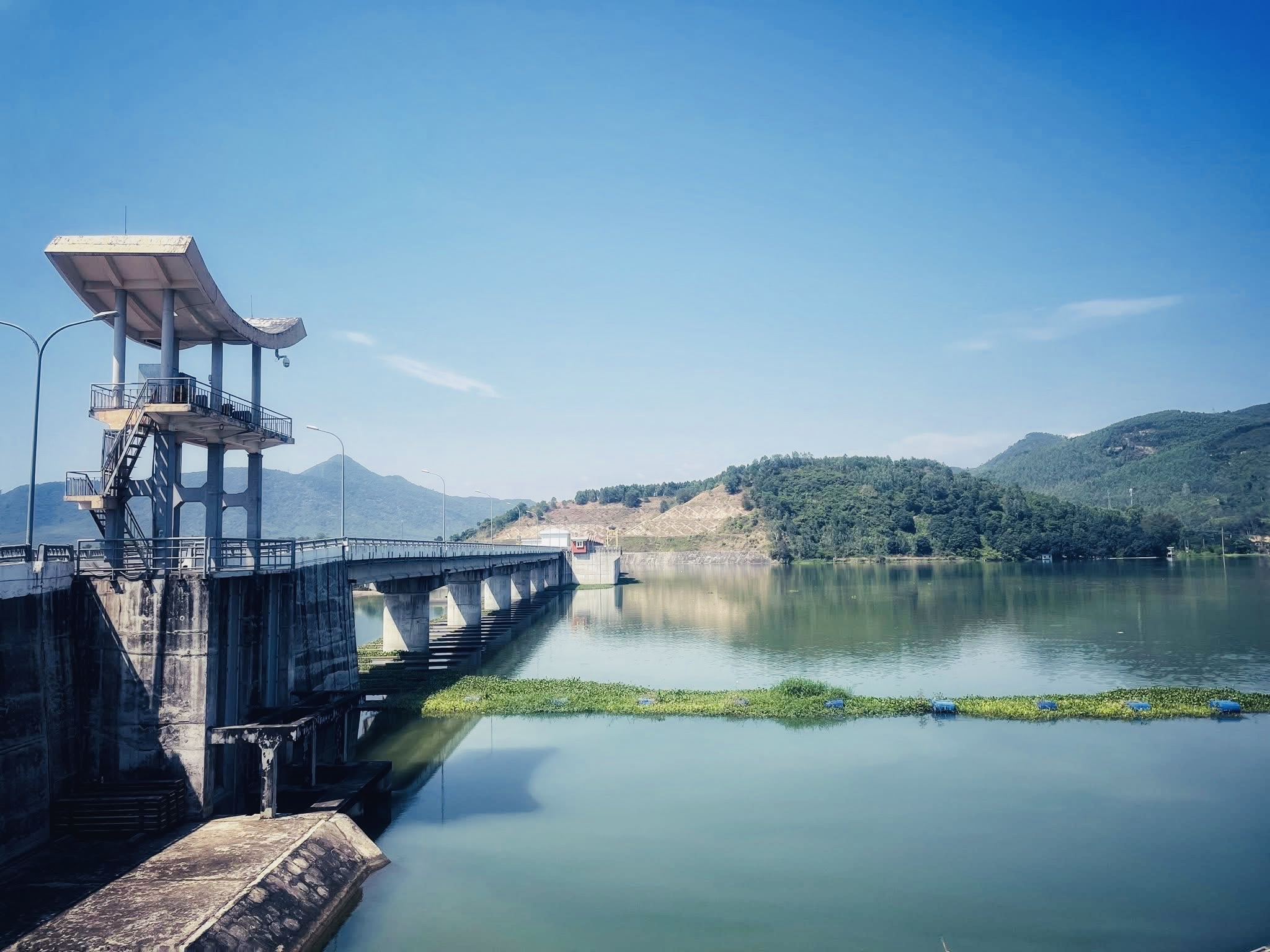 Bí thư Tỉnh ủy Gia Lai: Đầu tư nguồn lực xây dựng hệ thống thủy lợi, giải bài toán nước tưới cho sản xuất- Ảnh 2. Bí thư Tỉnh ủy Gia Lai: Đầu tư nguồn lực xây dựng hệ thống thủy lợi, giải bài toán nước tưới cho sản xuất- Ảnh 2.