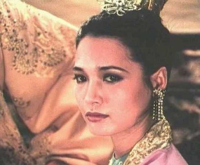 "Chị Dậu" - NSƯT Lê Vân: Mỹ nhân Hà thành đa đoan, hạnh phúc tuổi xế chiều- Ảnh 4. "Chị Dậu" - NSƯT Lê Vân: Mỹ nhân Hà thành đa đoan, hạnh phúc tuổi xế chiều- Ảnh 4.