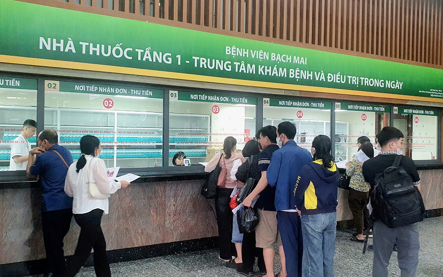 Quy định mới khép kín quy trình điều trị, tạo thuận lợi cho người bệnh- Ảnh 1. Quy định mới khép kín quy trình điều trị, tạo thuận lợi cho người bệnh- Ảnh 1.