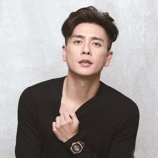 "Lãng tử" có tiếng đào hoa của showbiz, U50 không kết hôn vì lý do đặc biệt- Ảnh 5. "Lãng tử" có tiếng đào hoa của showbiz, U50 không kết hôn vì lý do đặc biệt- Ảnh 5.
