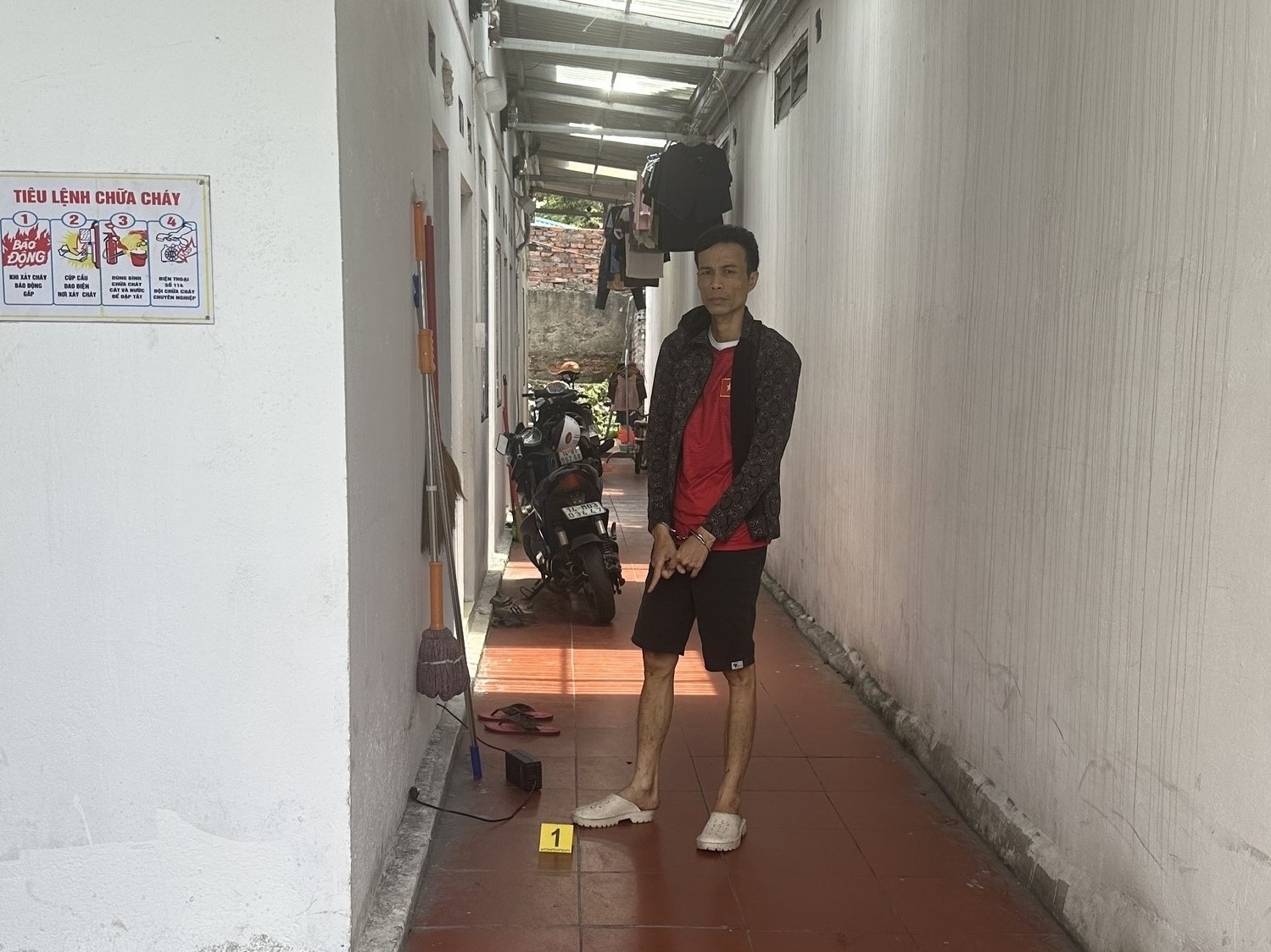 Vừa ra tù, đối tượng có 3 tiền án tiếp tục trộm cắp xe máy- Ảnh 1. Vừa ra tù, đối tượng có 3 tiền án tiếp tục trộm cắp xe máy- Ảnh 1.