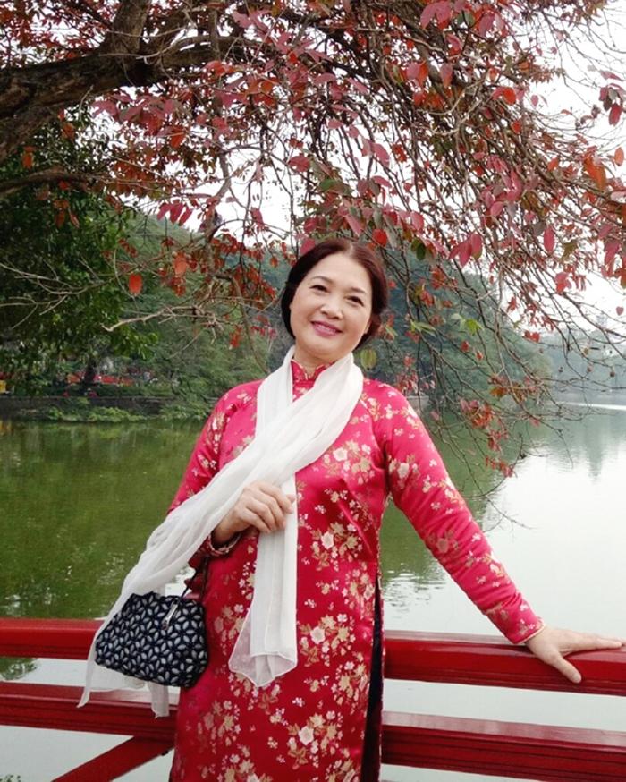 "Chị Dậu" - NSƯT Lê Vân: Mỹ nhân Hà thành đa đoan, hạnh phúc tuổi xế chiều- Ảnh 6. "Chị Dậu" - NSƯT Lê Vân: Mỹ nhân Hà thành đa đoan, hạnh phúc tuổi xế chiều- Ảnh 6.