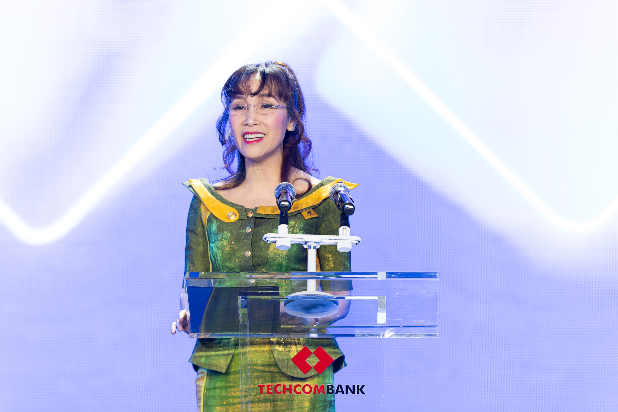 Tỷ phú Nguyễn Thị Phương Thảo: "Năng lực sáng tạo của doanh nghiệp tư nhân Việt là không giới hạn"- Ảnh 1. Tỷ phú Nguyễn Thị Phương Thảo: "Năng lực sáng tạo của doanh nghiệp tư nhân Việt là không giới hạn"- Ảnh 1.