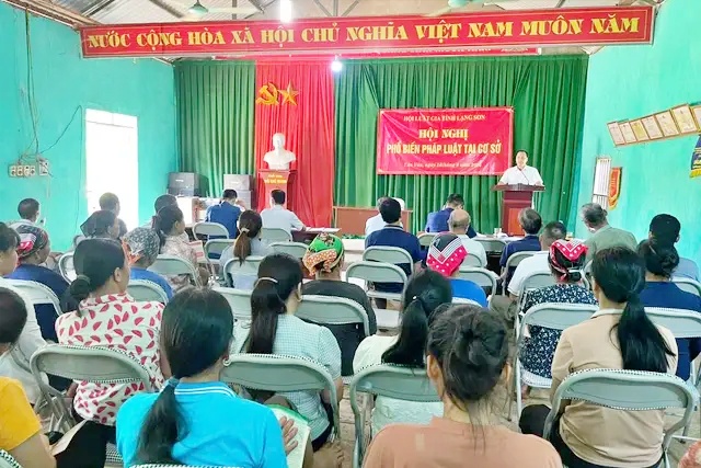 Hội luật gia tỉnh Lạng Sơn thực hiện tốt công tác hoà giải cơ sở cho người dân- Ảnh 2. Hội luật gia tỉnh Lạng Sơn thực hiện tốt công tác hoà giải cơ sở cho người dân- Ảnh 2.