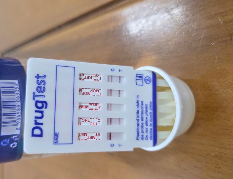 Hà Tĩnh: Phát hiện nhiều tài xế sử dụng ma túy khi điều khiển phương tiện- Ảnh 3. Hà Tĩnh: Phát hiện nhiều tài xế sử dụng ma túy khi điều khiển phương tiện- Ảnh 3.