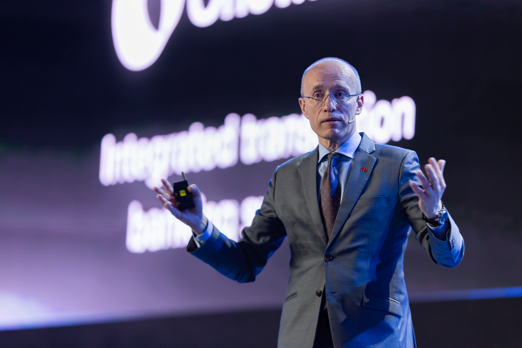 Tỷ phú Nguyễn Thị Phương Thảo: "Năng lực sáng tạo của doanh nghiệp tư nhân Việt là không giới hạn"- Ảnh 3. Tỷ phú Nguyễn Thị Phương Thảo: "Năng lực sáng tạo của doanh nghiệp tư nhân Việt là không giới hạn"- Ảnh 3.