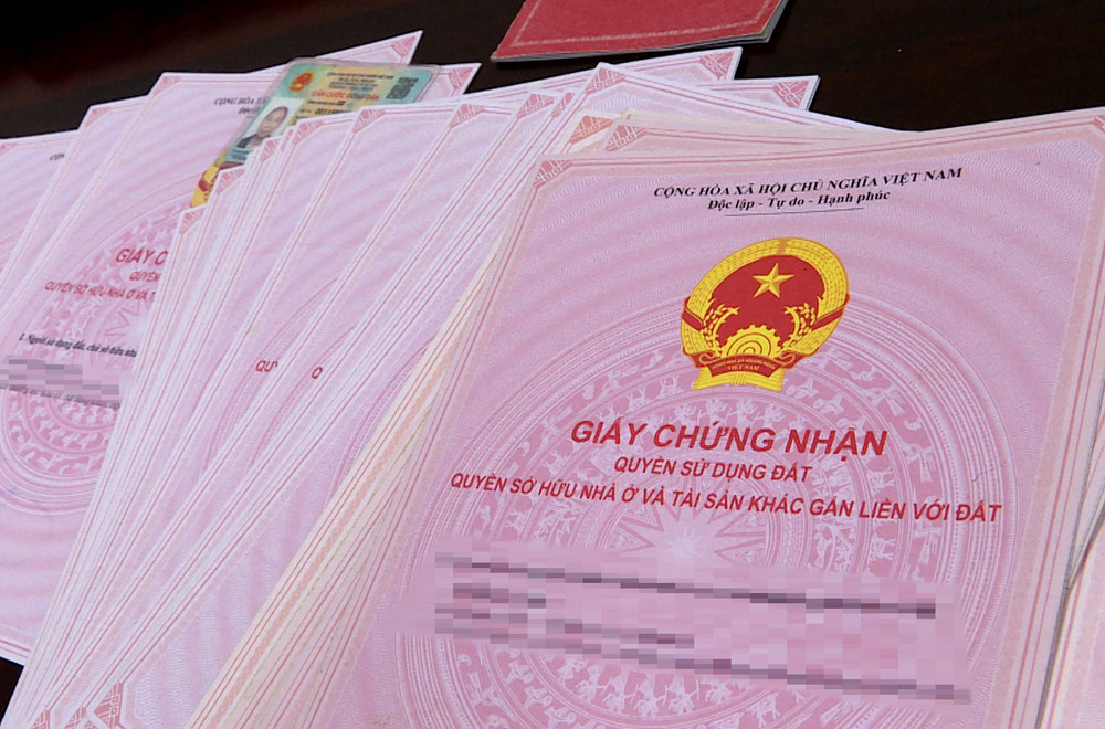 Hà Nội xem xét thí điểm không cần công chứng hợp đồng cho tặng trong dự án BĐS- Ảnh 1. Hà Nội xem xét thí điểm không cần công chứng hợp đồng cho tặng trong dự án BĐS- Ảnh 1.