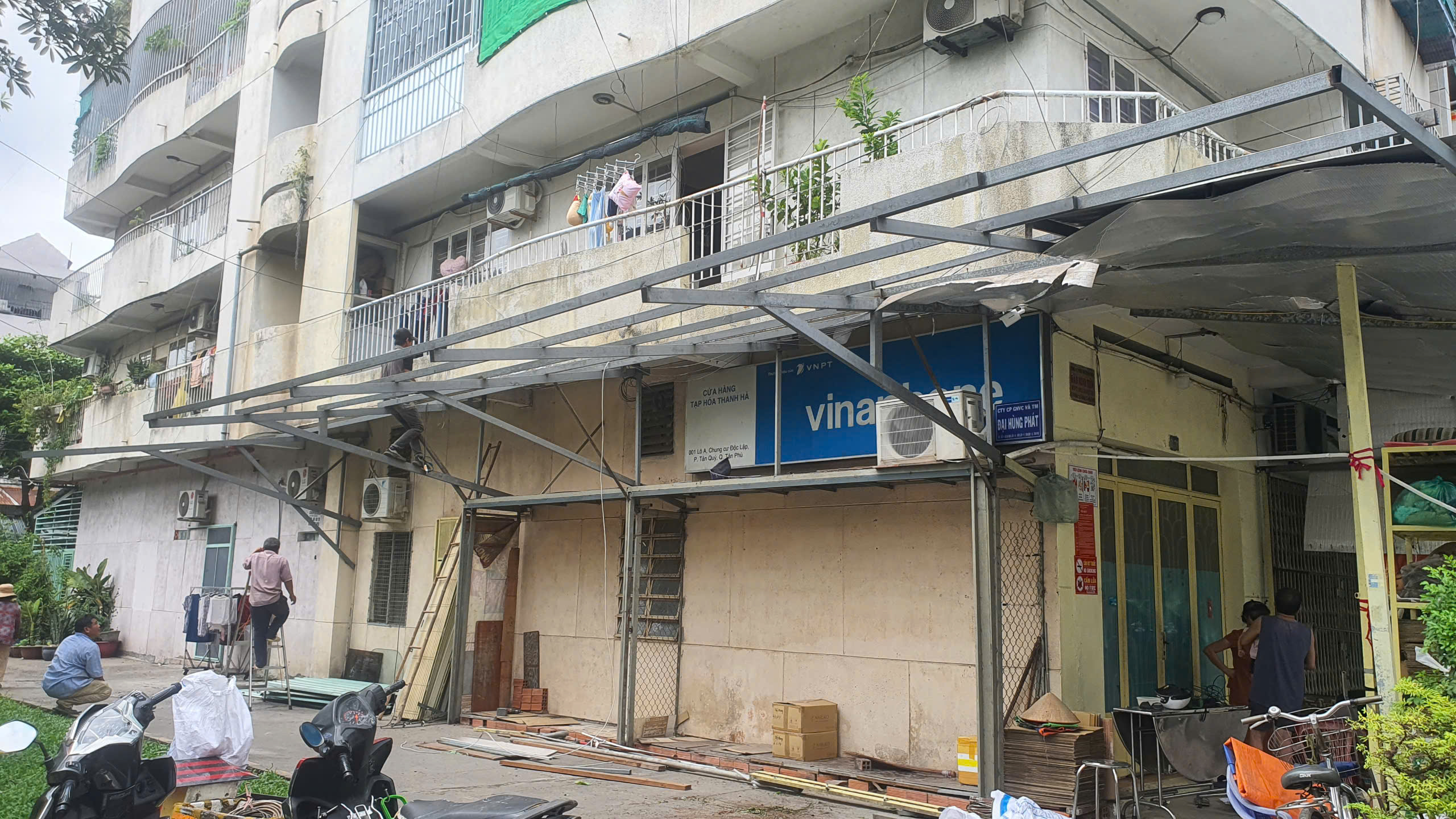 “Chuồng cọp” giăng kín ban công, rào chắn sinh mạng trong những giây phút sinh tử - Ảnh 5.