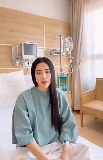 "Ngọc nữ bolero" Tố My nhập viện điều trị bệnh phình động mạch não - Ảnh 1.