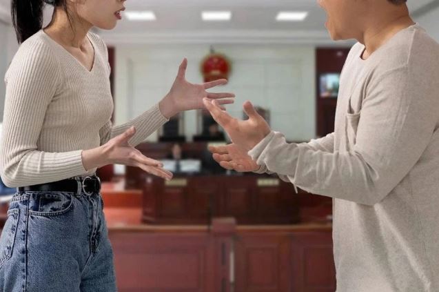 Tranh giành khoản thừa kế 11 tỷ đồng, chị gái tiết lộ bí mật "chấn động" về em trai - Ảnh 1.