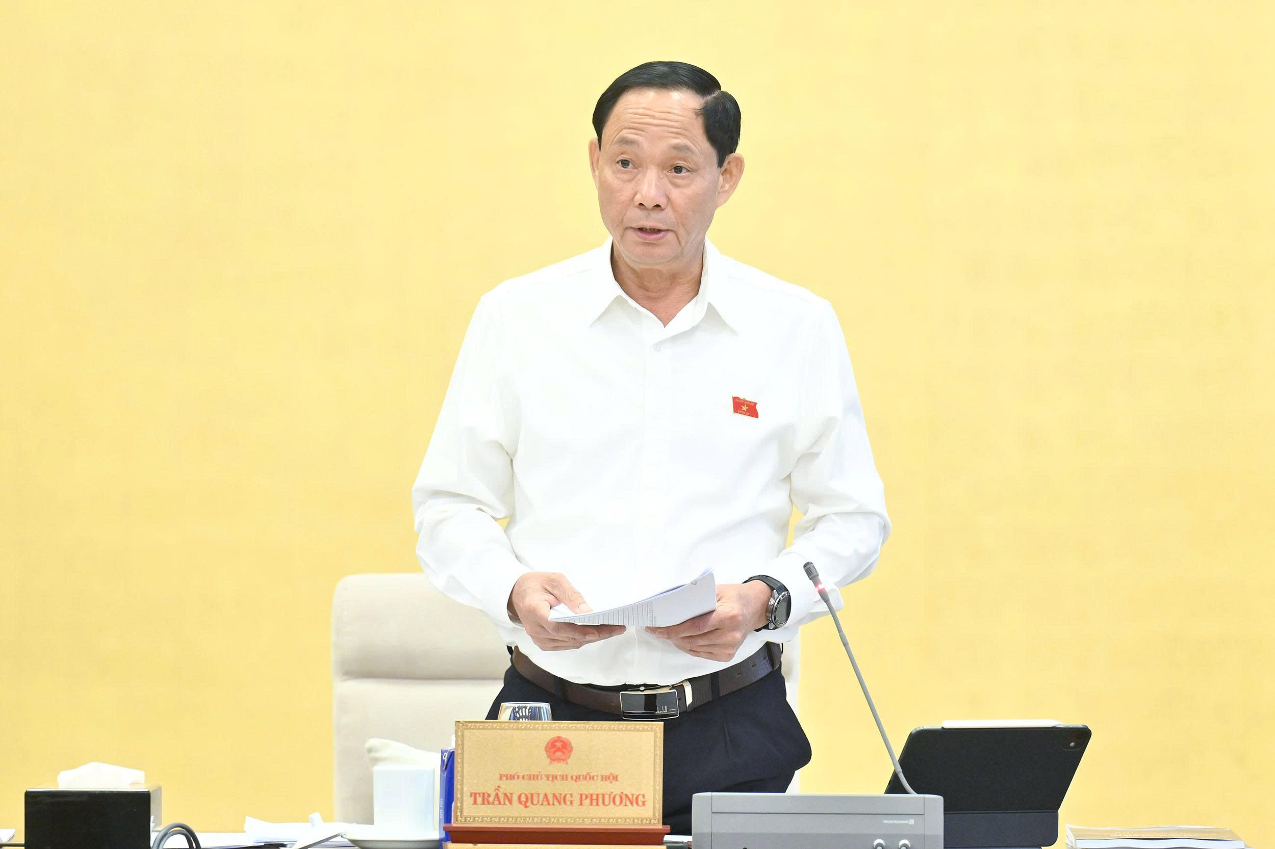 Cần có lộ trình để tiến tới cấm hoàn toàn xe máy xăng- Ảnh 2.