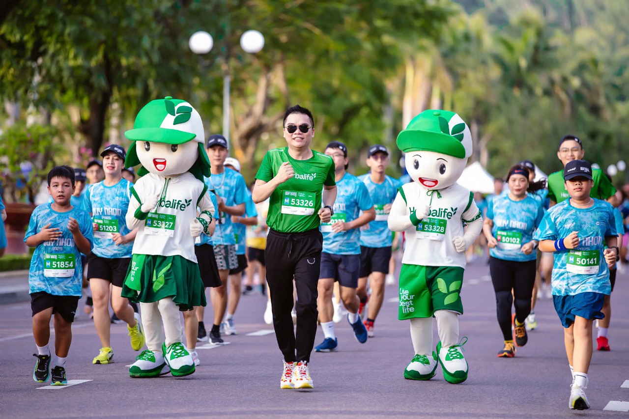 Herbalife VN tiếp tục đồng hành cùng giải chạy VnExpress Marathon khuyến khích lối sống lành mạnh - Ảnh 2.