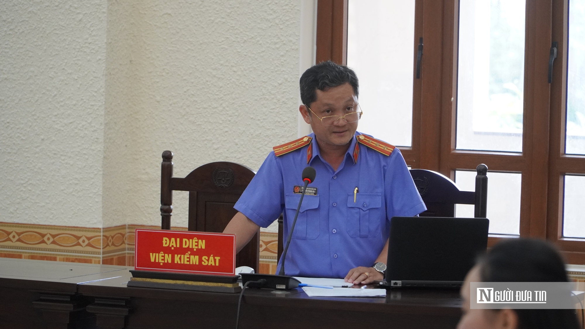 Cận cảnh phiên tòa xét xử ông “trùm” cát tặc và kẻ chạy án hàng tỷ đồng ở Lâm Đồng - Ảnh 8.