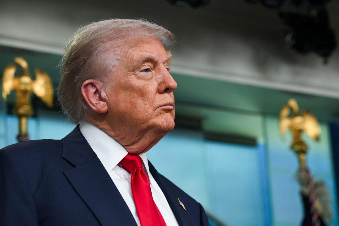 Tổng thống Trump khẳng định cả hai phe trong cuộc chiến Nga-Ukraine đều phải nhượng lãnh thổ - Ảnh 1.