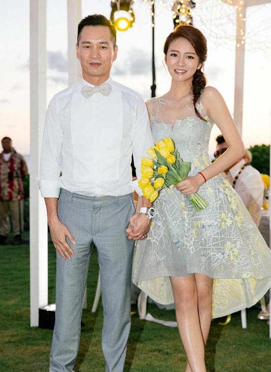 "Tiểu thư cành vàng lá ngọc" nổi tiếng ở Cbiz lao đao sau khi chồng tỷ phú vỡ nợ phải ngồi tù - Ảnh 1.