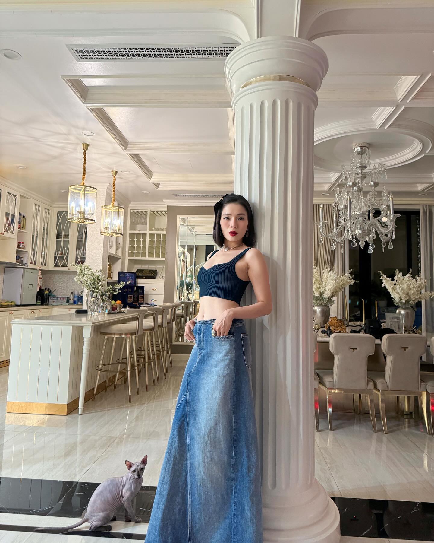 Không gian xa hoa bên trong tổ ấm tiền tỷ, rộng 600m2 của Lệ Quyên và Lâm Bảo Châu - Ảnh 9.