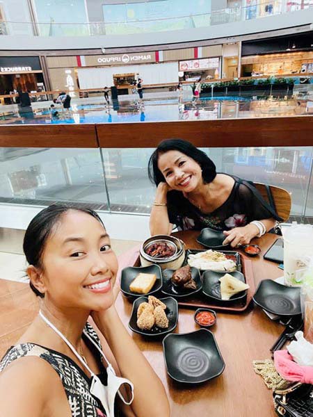 Nữ NSƯT là "đệ nhất đào thương" xuất thân hoàng tộc, quý phái, đằm thắm ở tuổi U70- Ảnh 4. Nữ NSƯT là "đệ nhất đào thương" xuất thân hoàng tộc, quý phái, đằm thắm ở tuổi U70- Ảnh 4.