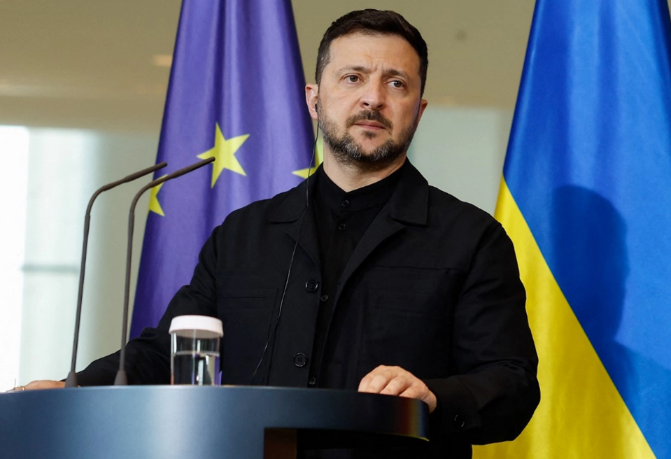 Nhà Trắng nêu lý do ông Zelensky không được mời tới Hội nghị Thượng đỉnh Alaska - Ảnh 1.