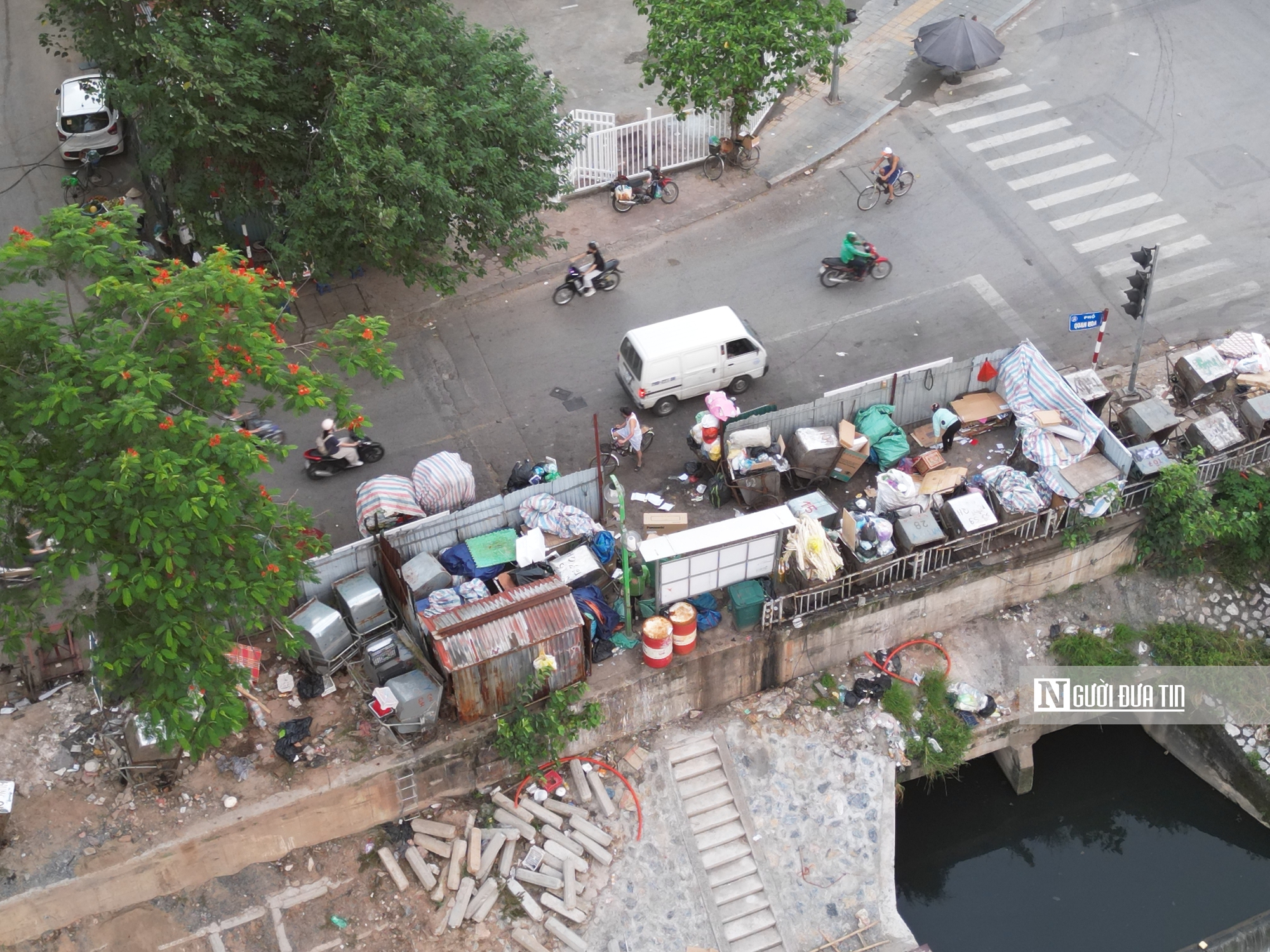 Hà Nội: Dòng sông "chết” vẫn ngổn ngang trước hạn chót đề ra- Ảnh 6. Hà Nội: Dòng sông "chết” vẫn ngổn ngang trước hạn chót đề ra- Ảnh 6.