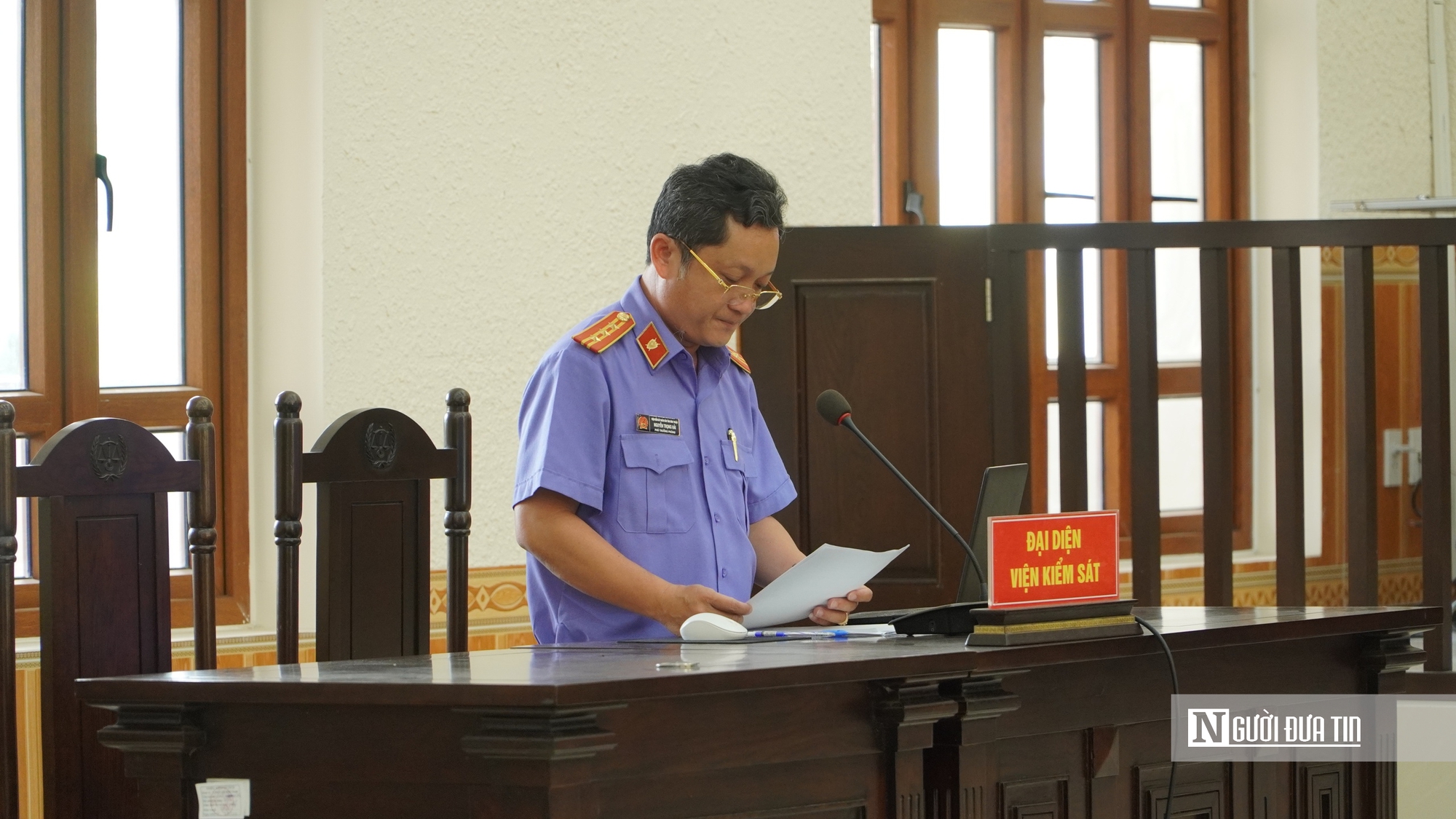 Nổ quen biết cán bộ nhà nước làm sổ đỏ để lừa đảo chiếm đoạt tài sản, lãnh án tù - Ảnh 4.
