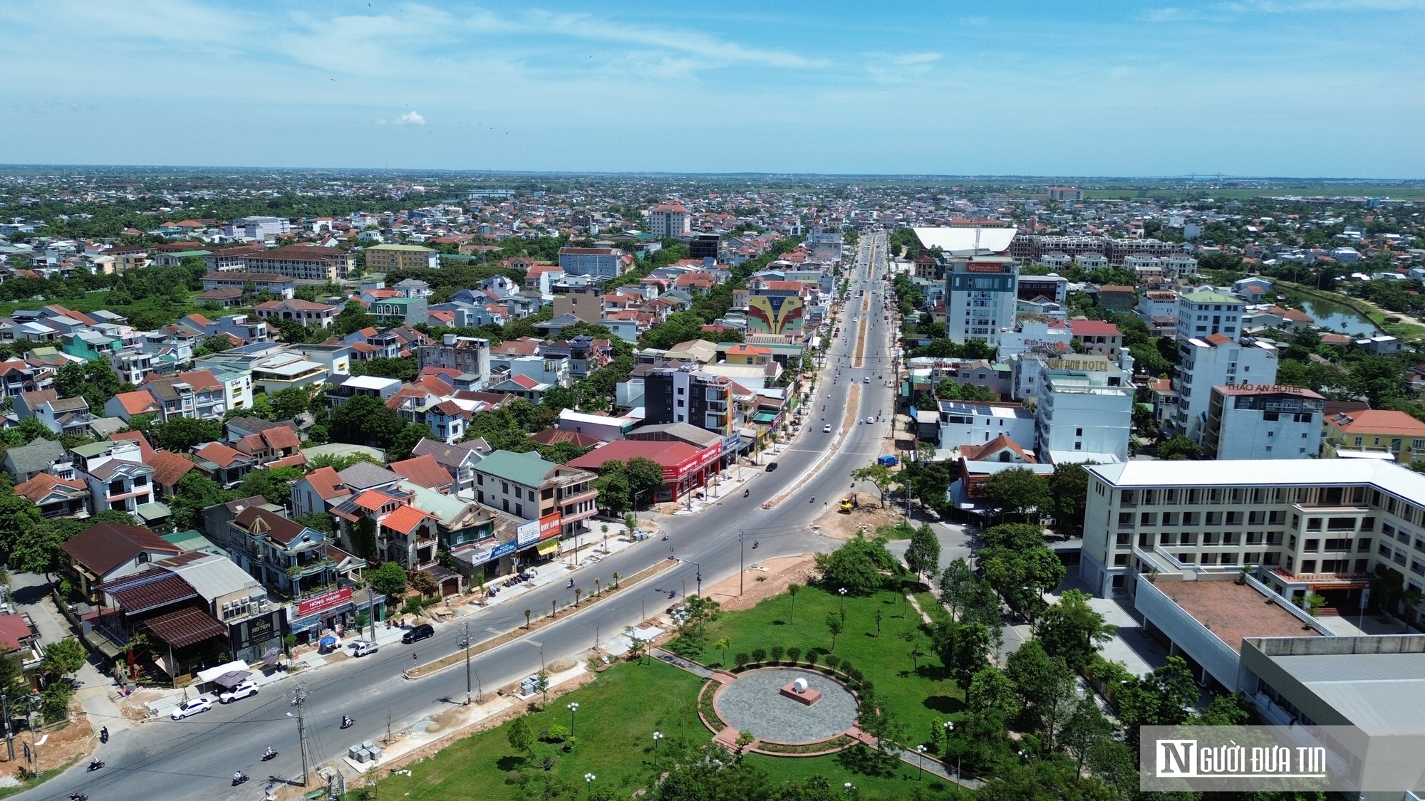 VIDEO: Ngắm hình hài gần hoàn thiện của con đường hơn 150 tỷ đồng ở Huế- Ảnh 1.