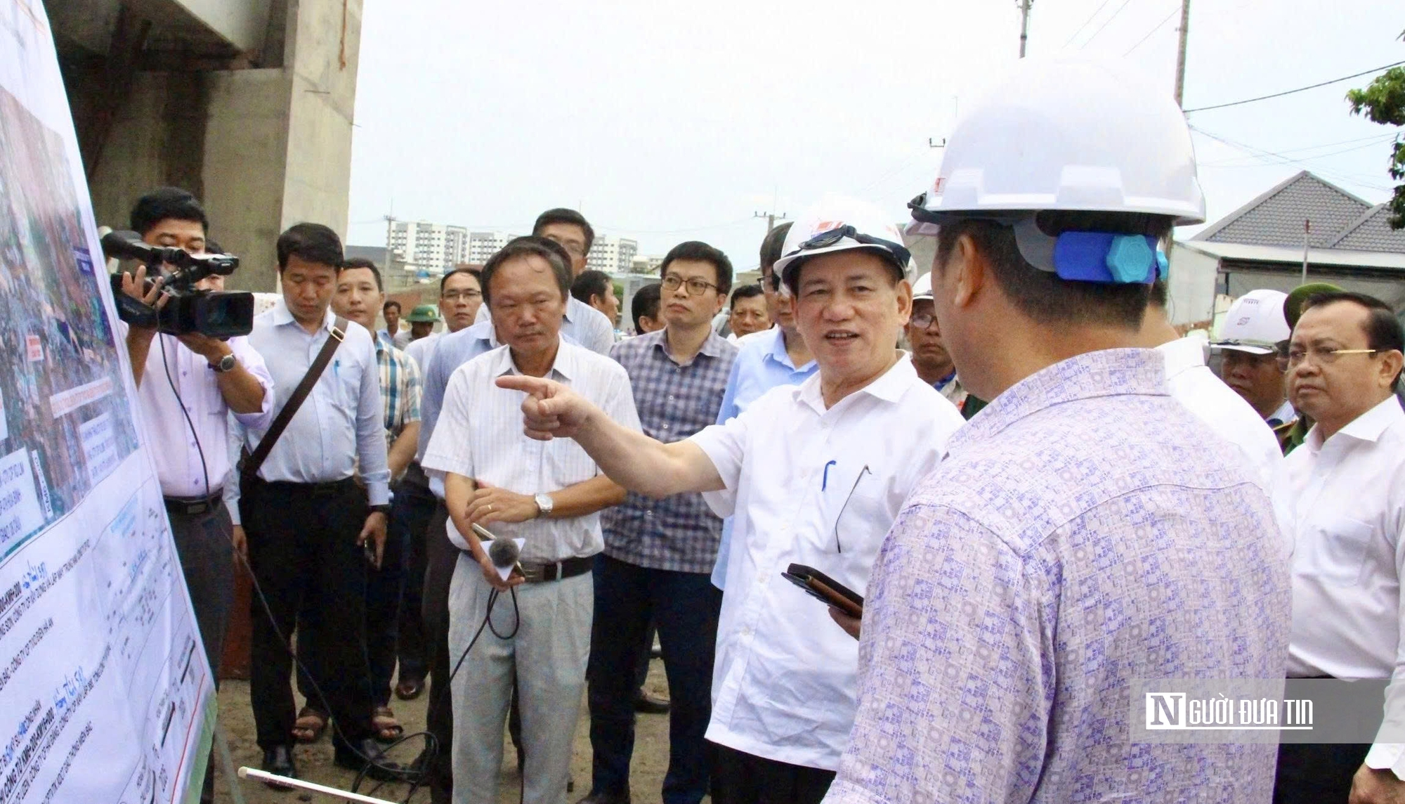 Phó Thủ tướng Hồ Đức Phớc: kiểm tra thực tế công trường dự án thành phần 1 cao tốc Biên Hòa - Vũng Tàu.  - Ảnh 1.